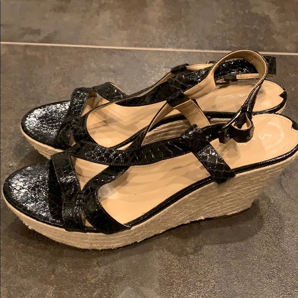 Via Spiga Black Patten Sandals Women’s Size 9 - Picture 4 of 4